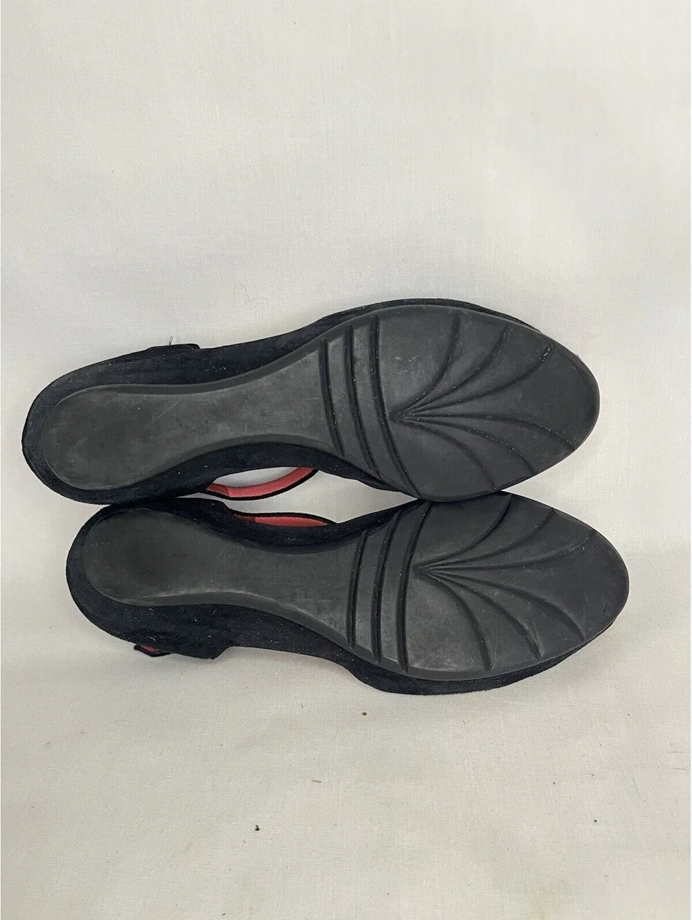 Pas De Rouge Italy Black Suede Wedge Open Toe Rosette Womens Sandal Sz 36 US 6